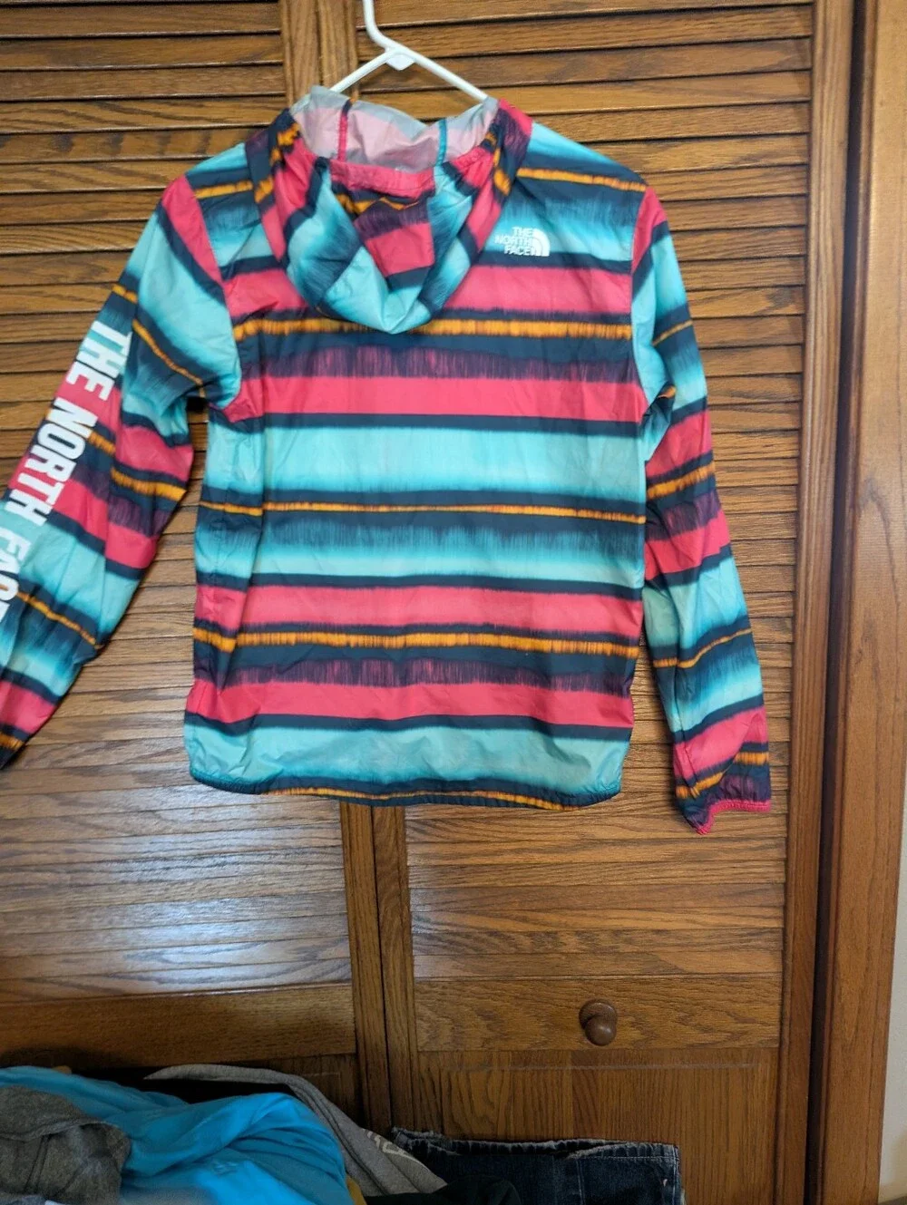 The North Face Youth Colorful Striped Windbreaker Raincoat Size Large 14 16
